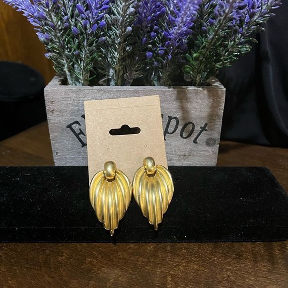 GALBANI STAMPED VINTAGE DOOR KNOCKER GOLD EARRINGS PIERCED - Picture 1 of 3